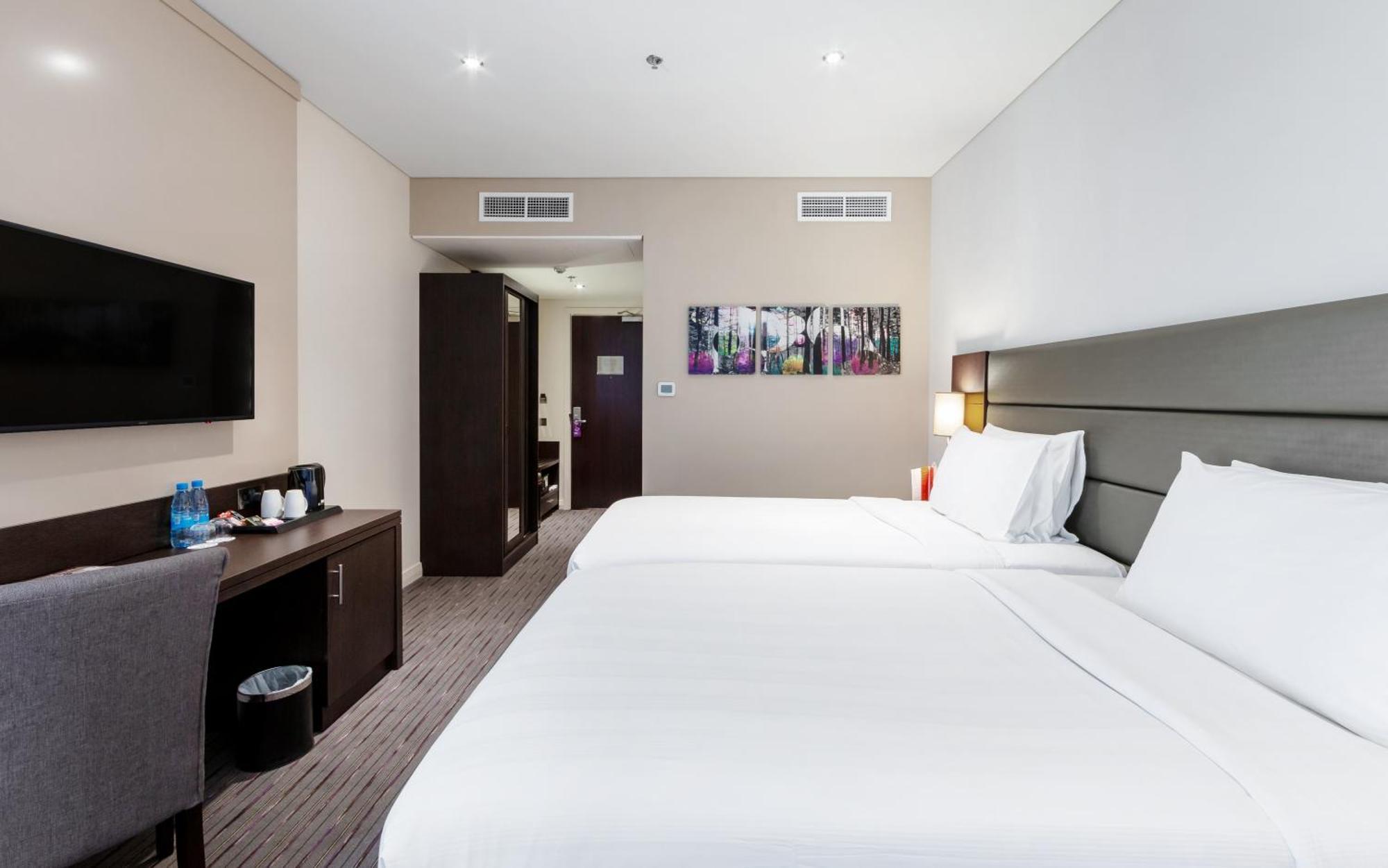 Premier Inn Doha Airport Room photo